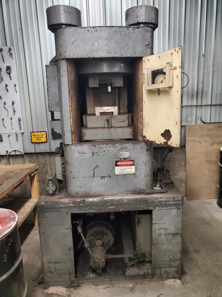 Hydraulic press 1000 Ton