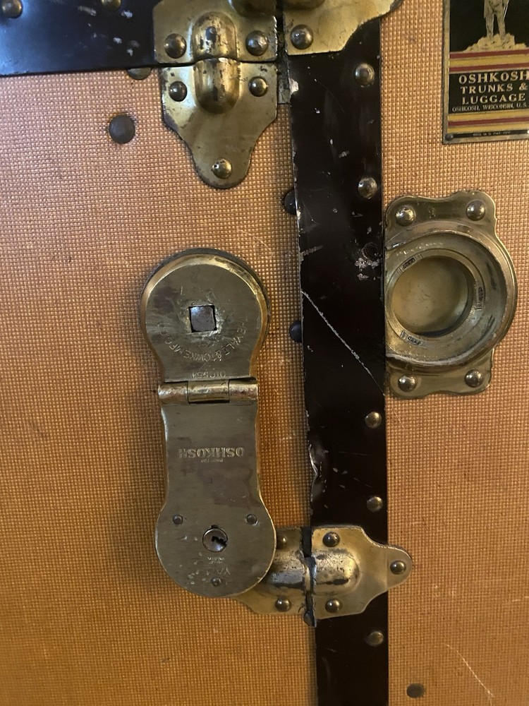 ANTIQUE OSHKOSH WARDROBE STEAMER TRUNK
