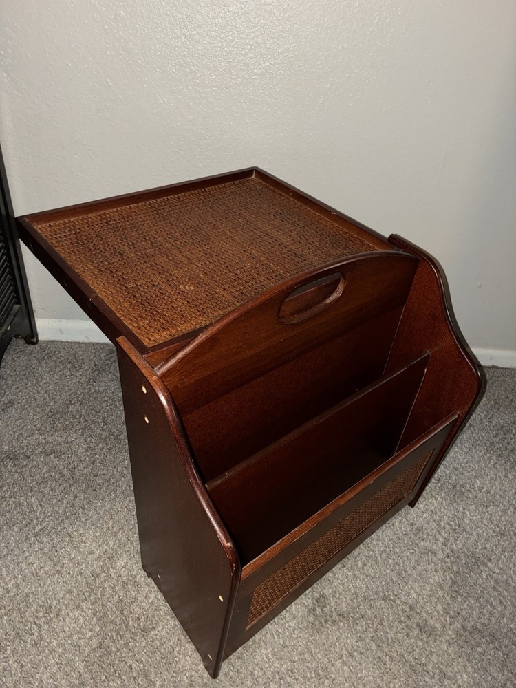 vintage Mid-Century Modern magazine rack features a collapsible side table