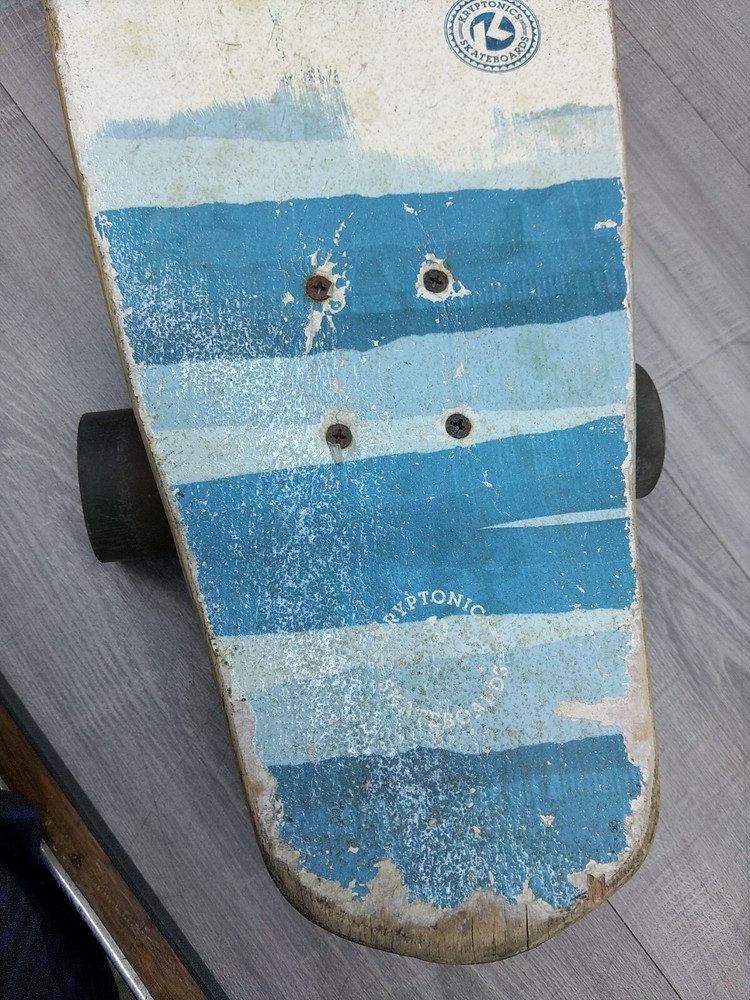 Vintage 32" Graphic Mini Longboard, White Combo Skateboard.