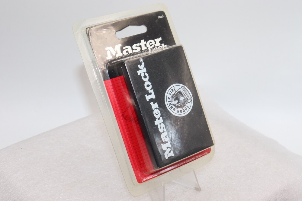 Master Lock Magnetic KEY CASE Tough Under Fire #206D NOS!