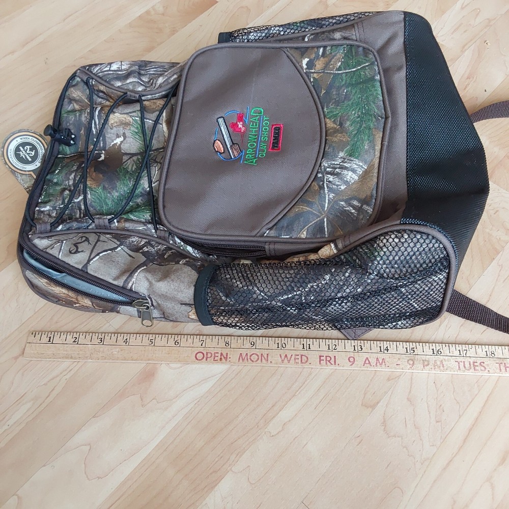 Real Tree pattern Backpack Pocket Camo/brown handle wipeable inside hiking READ