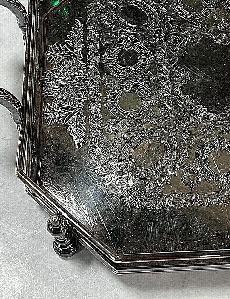 WALKER AND HALL SILVER PLATE DOUBLE HANDLE GALLERY TRAY