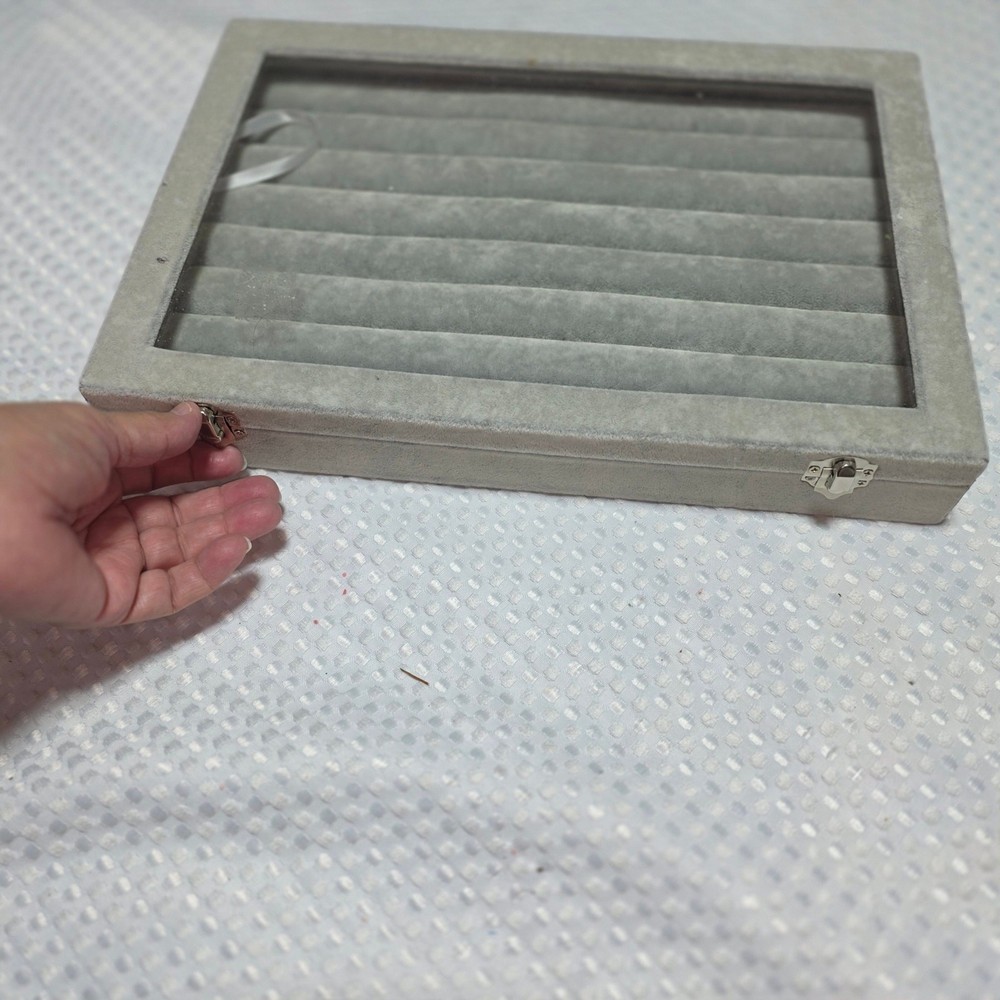 JEWELRY RING ORGANIZER CASE KEEPER