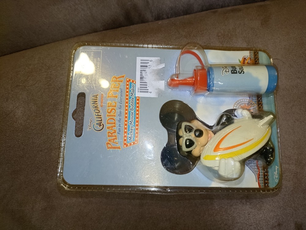 Disney Paradise Pier Mickey Mouse Bubble Maker NIB