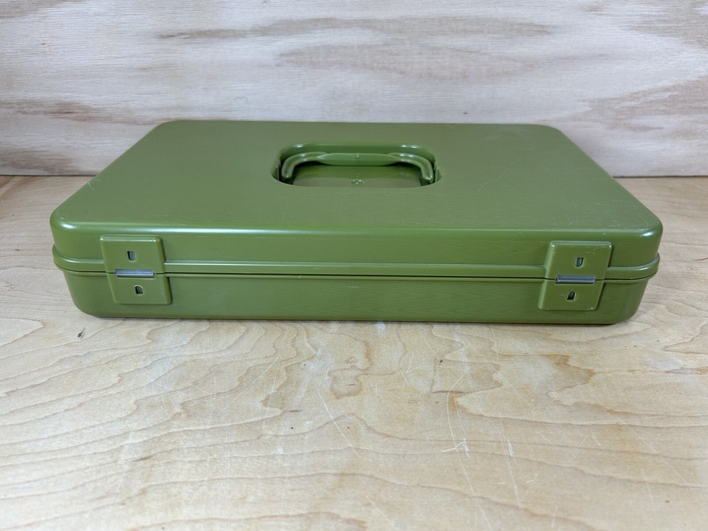 Vintage Plastic WIL-HOLD Wilson Green Sewing Thread Box Holder Spools Thread