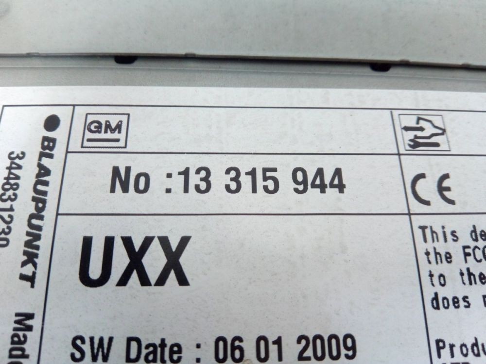 Radio/CD Changer Combination Code Pas Available. For Opel Insignia A
