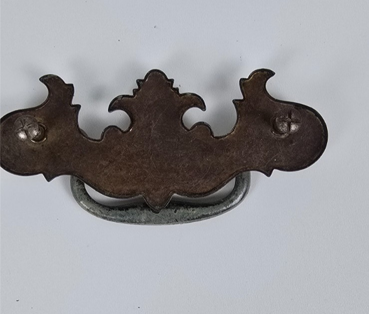 Vintage Drawer Hardware Lot – Fleur de Lis Pulls & Knobs – Mixed Sizes