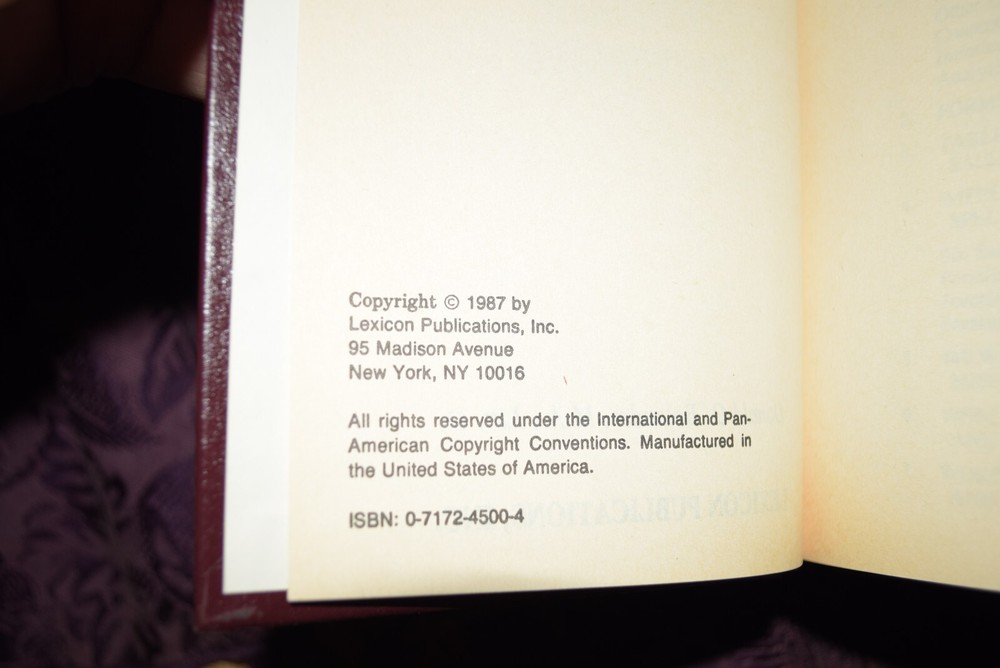 New Websters Deluxe Desk Reference Library Set 5 Vintage Books Dictionary NICE!