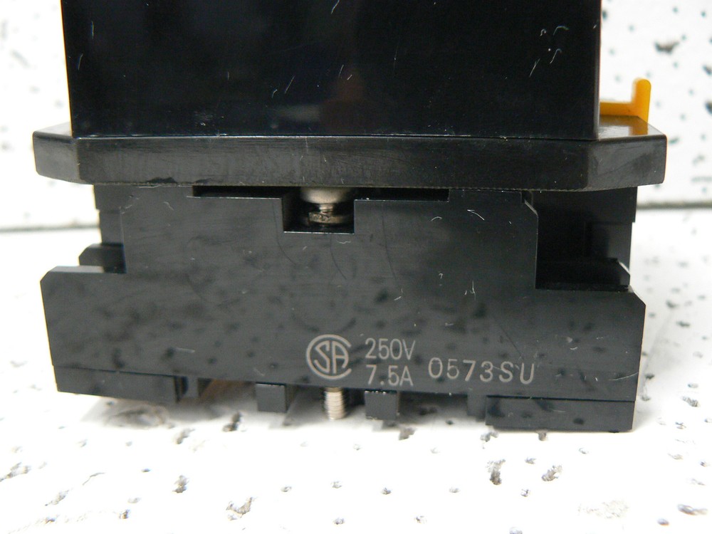 ORIENTAL MOTOR SS32-SSSD MOTOR SPEED CONTROL + SOCKET