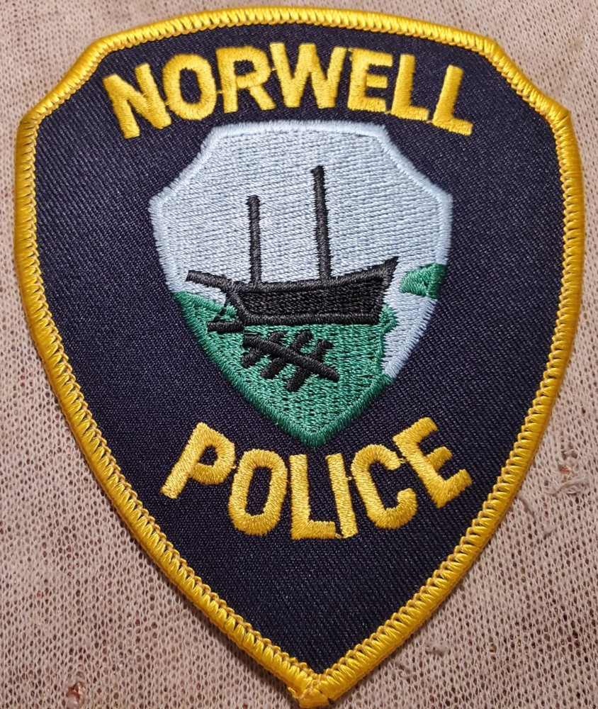 MA Norwell Massachusetts Police Shoulder Patch