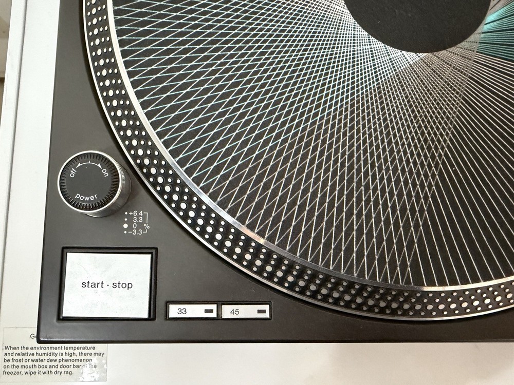 Technics sl-1210mk5 Turntable Black