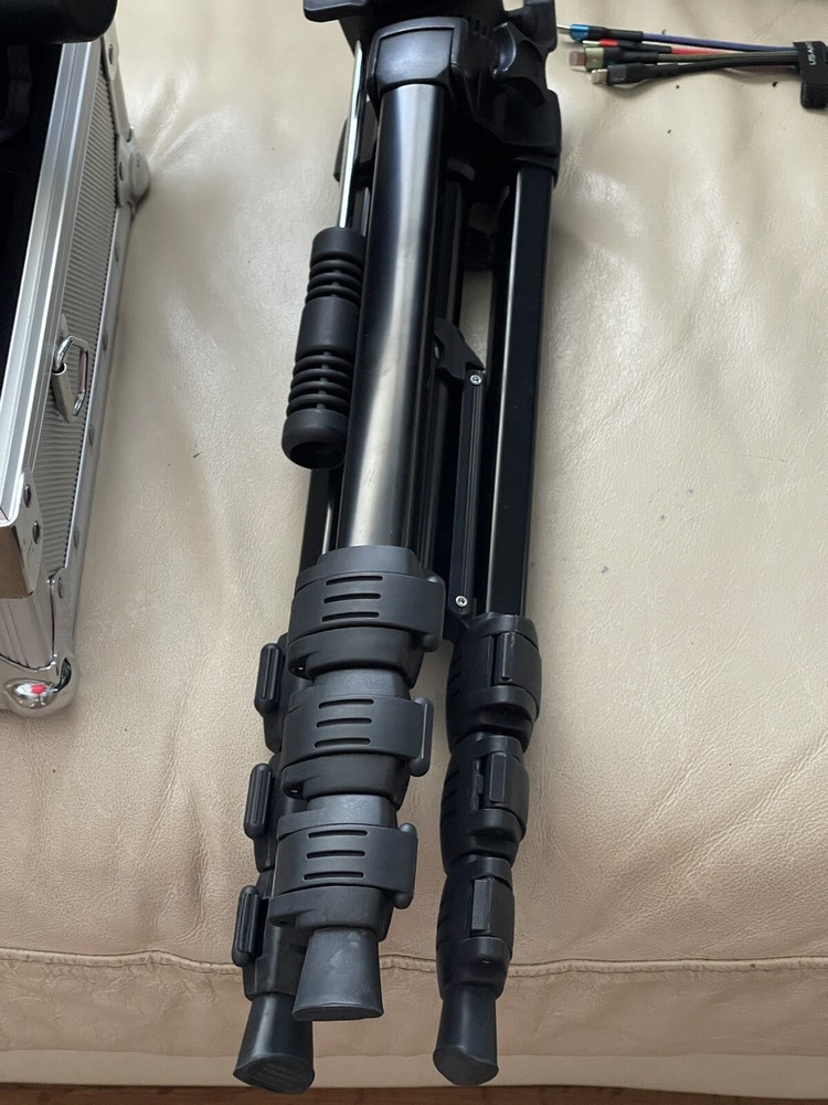 Guardforce SF-831T Spotting Scope w/Tripod & Case