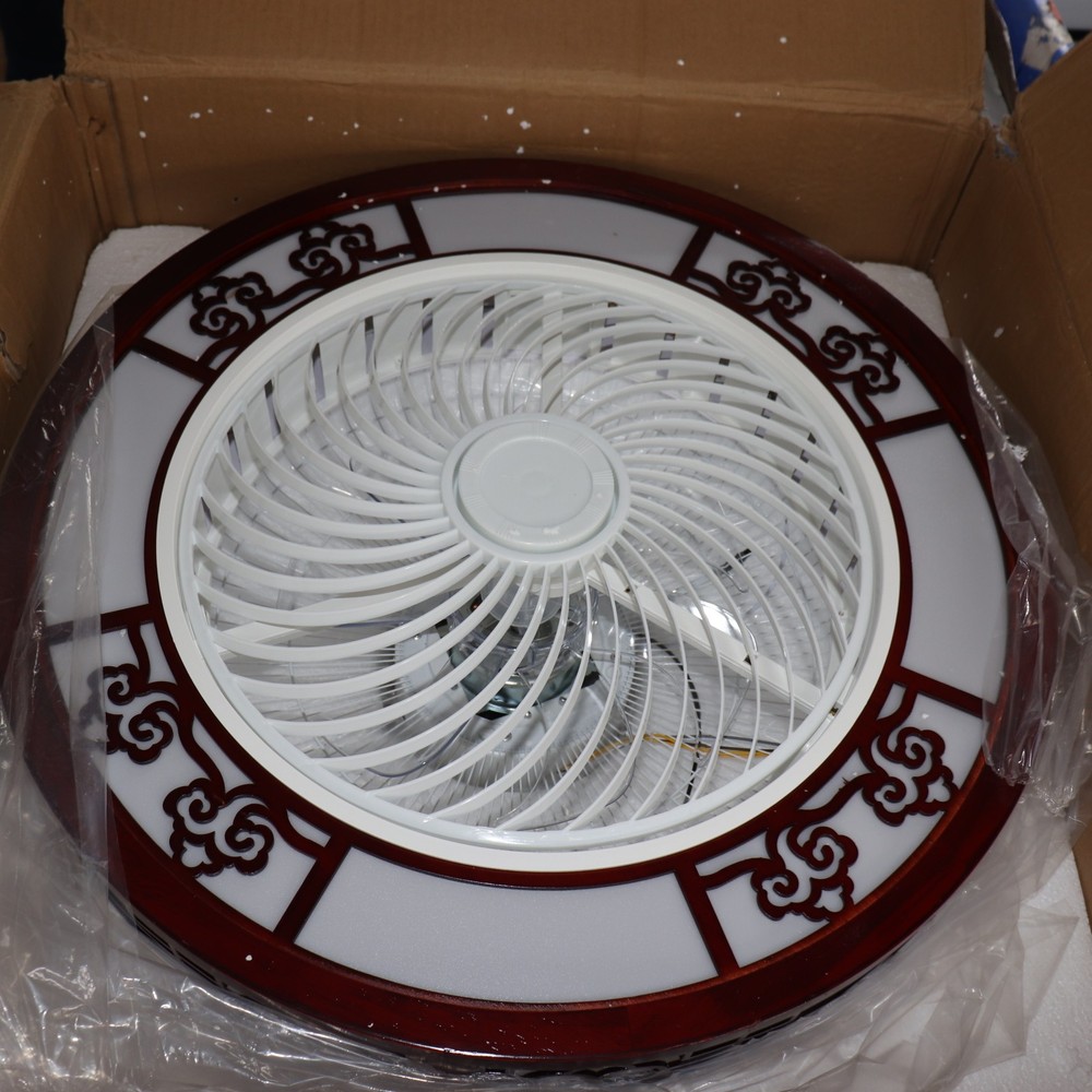 Light Pattern Fan 23-1/2" x 3-1/2"