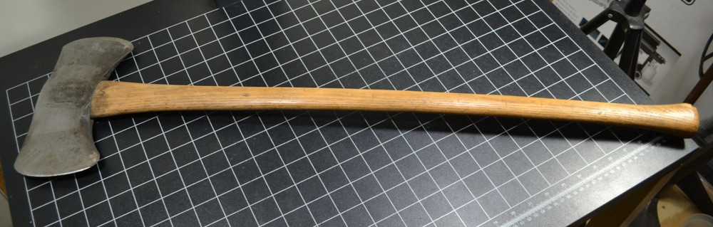 KELLEY-HOW-THOMSON CO. - OLD TIMER - 3 1/2# - DOUBLE BIT AXE
