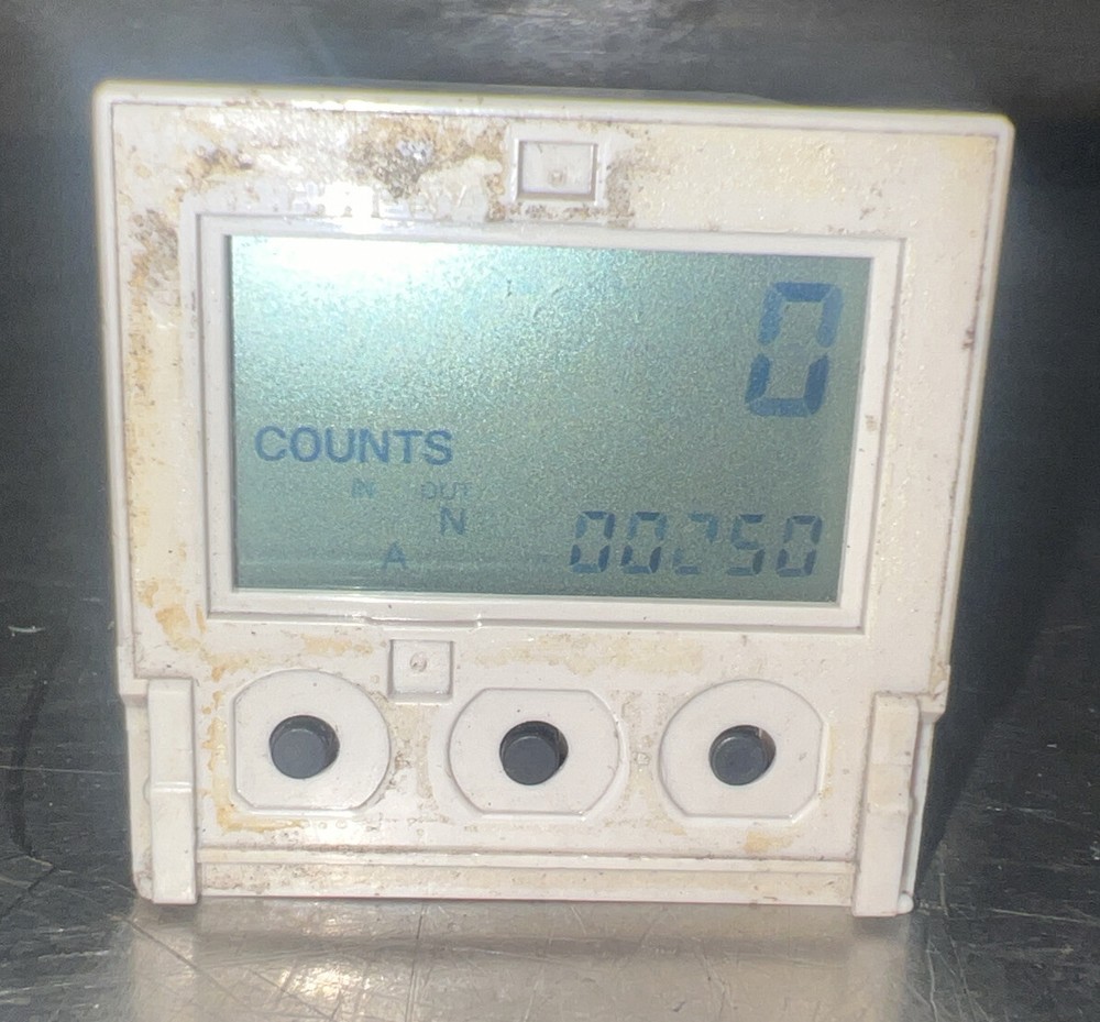 Omron H8CA-SAL Counter/Timer. Used Surplus