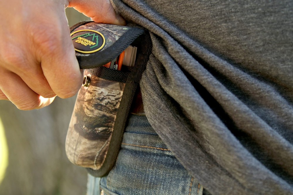 OUTDOOR EDGE RazorPro G Double Blade Hunting Knife – Replaceable Razor Sha