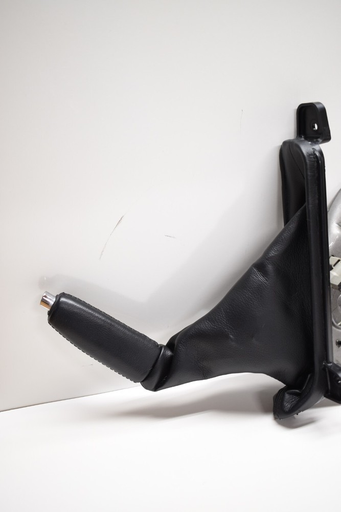 OEM! 2015 -2023 FORD MUSTANG Parking Brake Black Leather Boot & Pull Handle H111