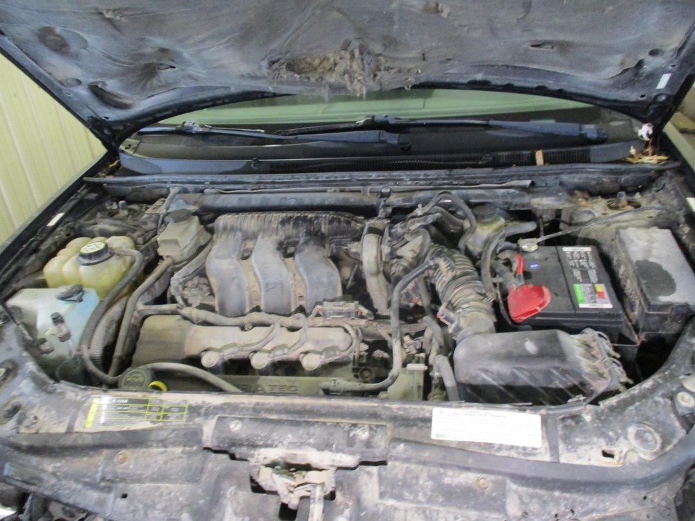 Used Headrest fits: 2007 Ford Five hundred Grade A