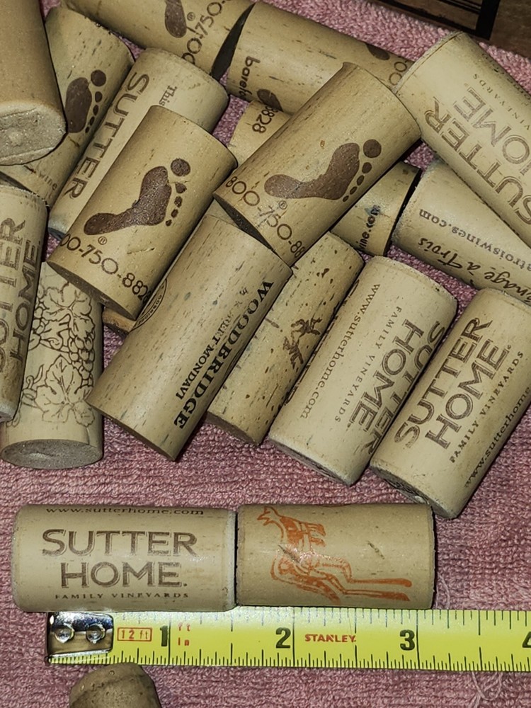 (F7) --- Lot 180 Used Wine Corks