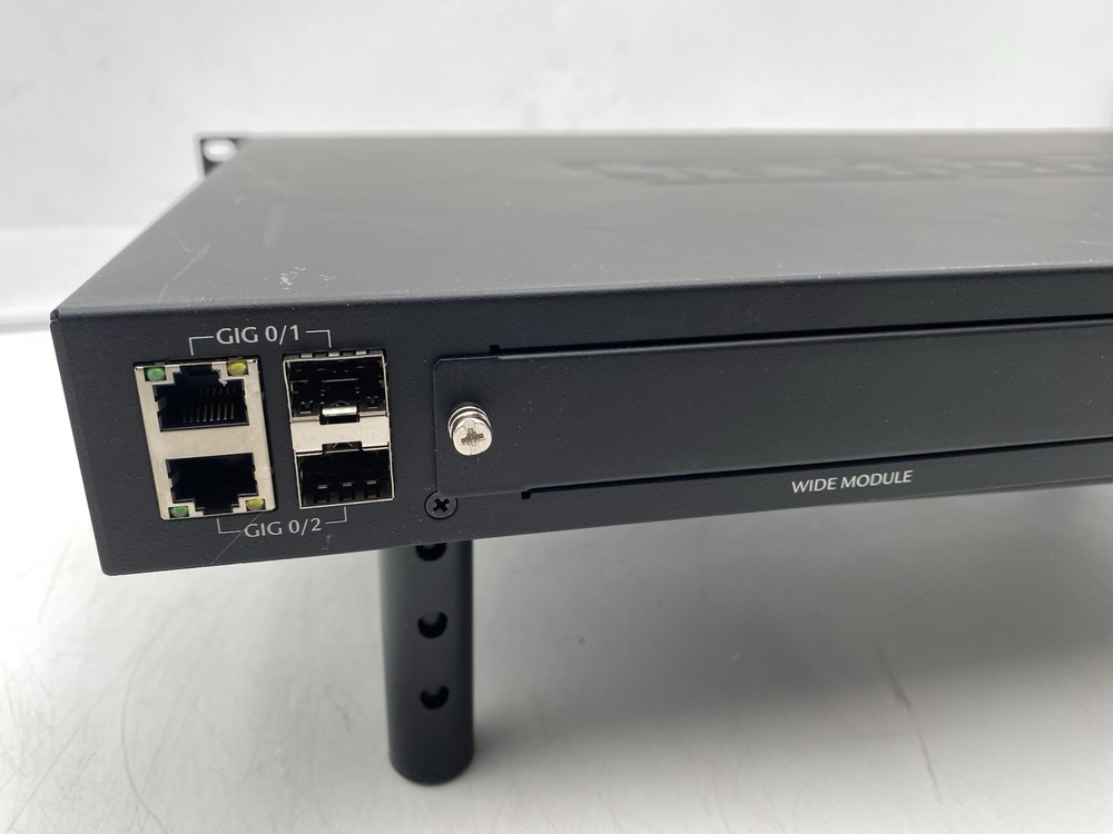 ADTRAN NetVanta 4430 1700630E1 Access Router