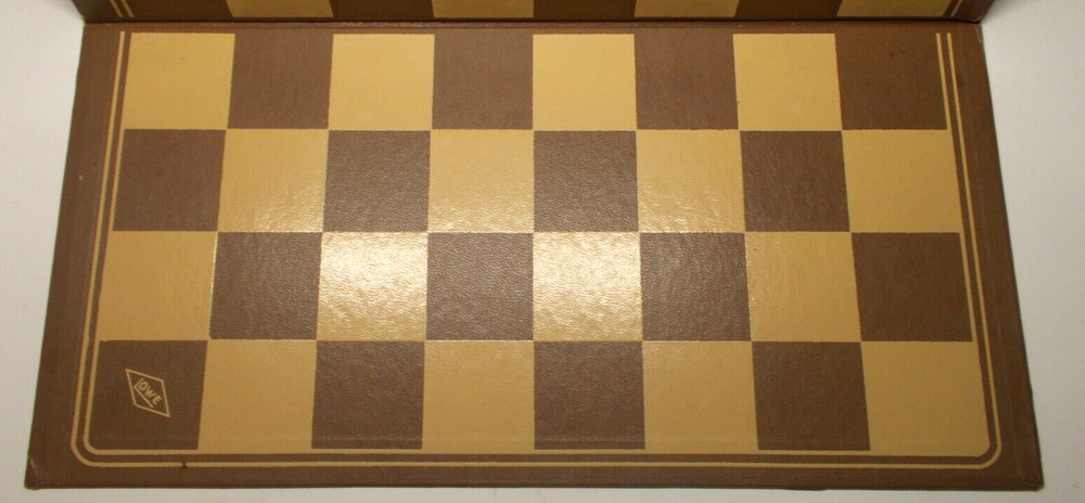 Vintage E. S. Lowe Renaissance Chessmen 1959