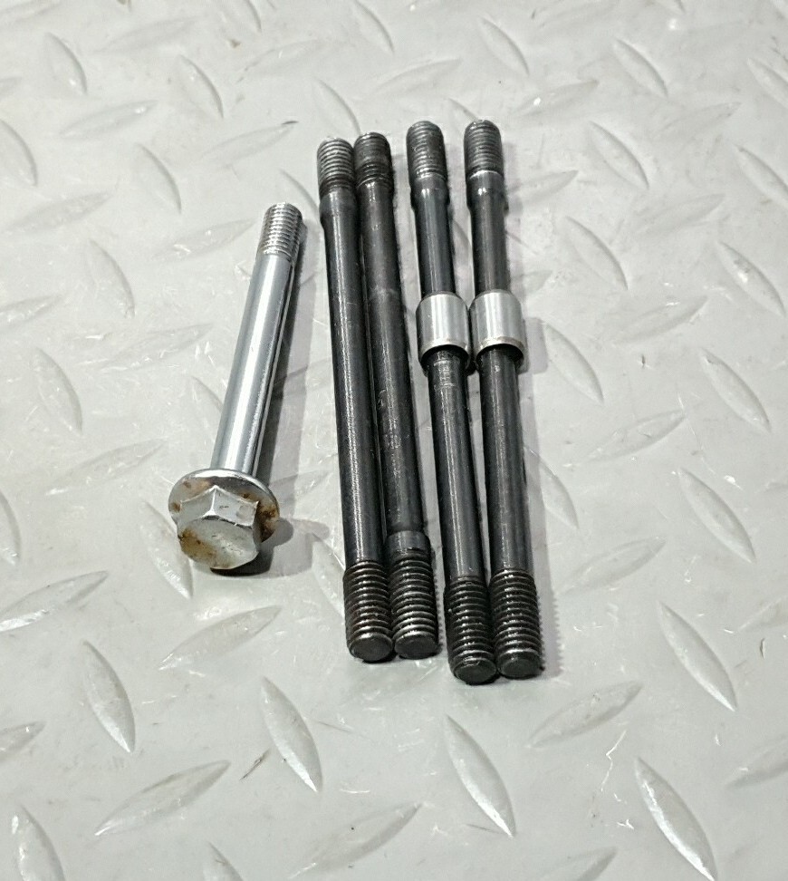 ♻️ Keeway Superlight 125 2011 - 2017 Cylinder Head Bolts & Studs ♻️