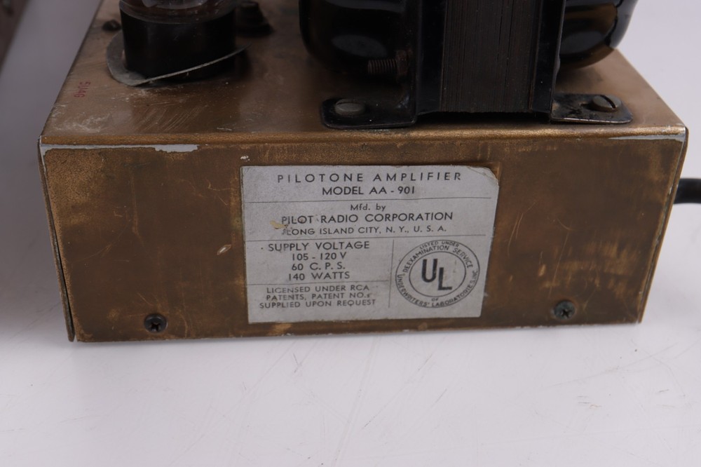 Pair of Pilot Pilotone AA-901 Mono Bloc Power Amplifiers