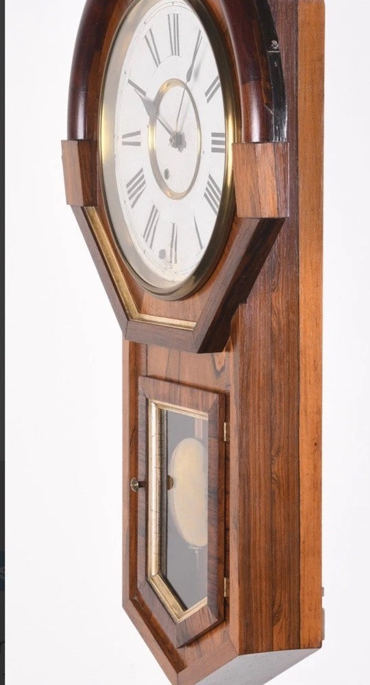New Haven Clock Co. Imperial hanging Wall clock