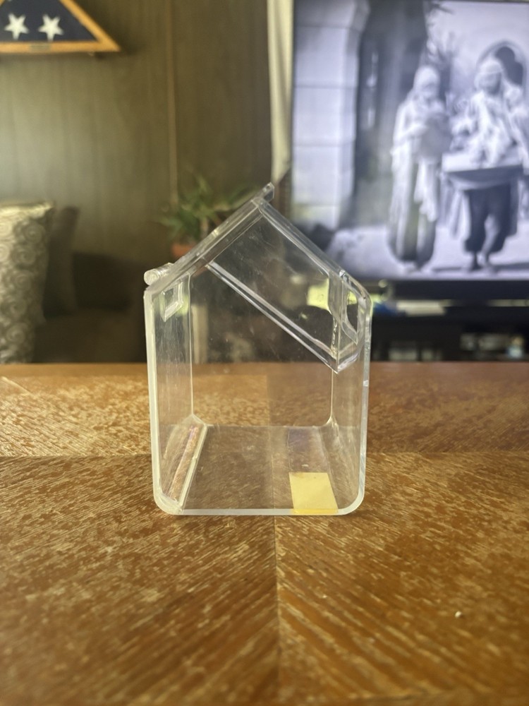 Hershey’s Times Square Plastic Container