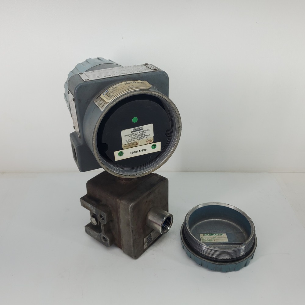 Foxboro 821GH-DSSM2-AM Electronic Transmitter 12.5-42VDC Intelligent Transmitter