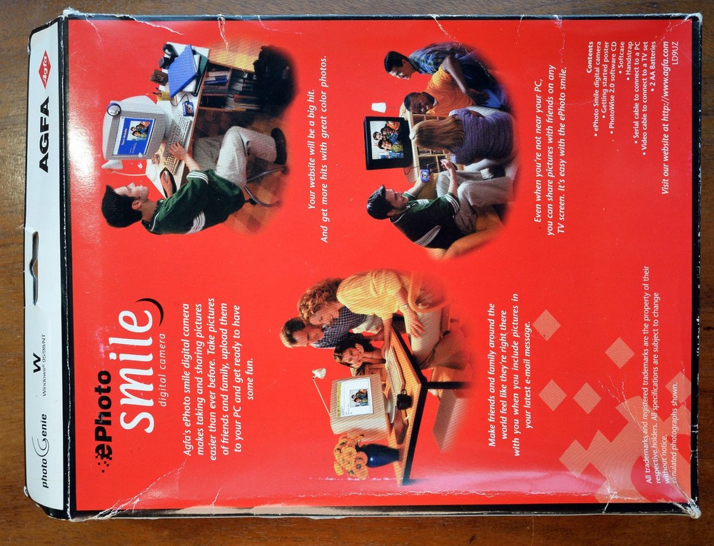 AGFA Smile Camera, open box, no batteries, excellent
