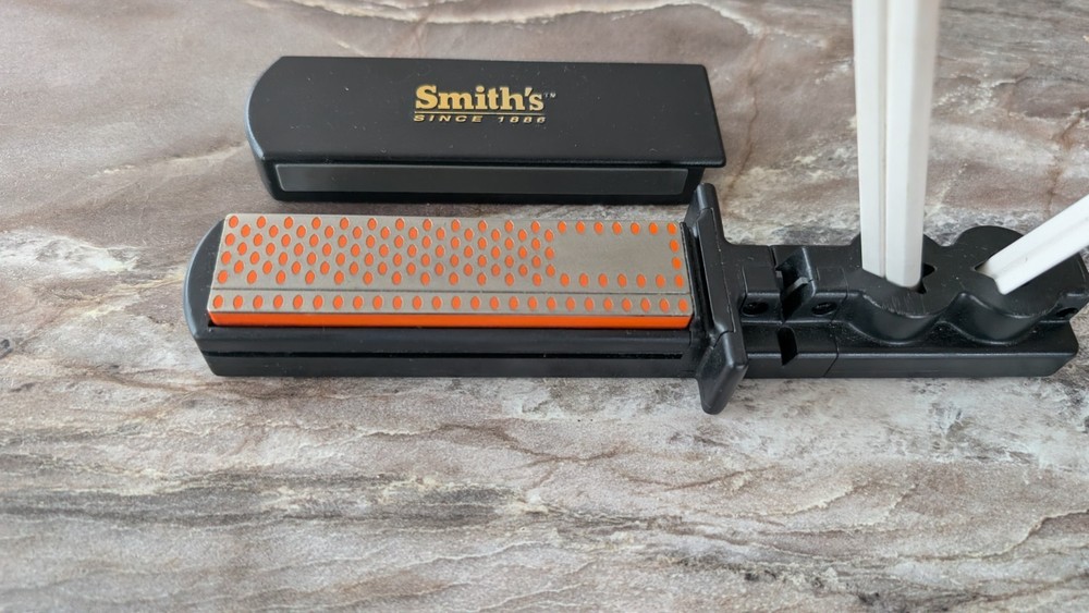 Smith's CCD4 3 in 1 Sharpening System Plain Edge Serrated Knives Hooks Smiths
