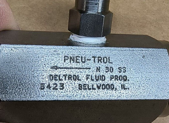PNEU-TROL 30NSS Flow Control Valve Stainless