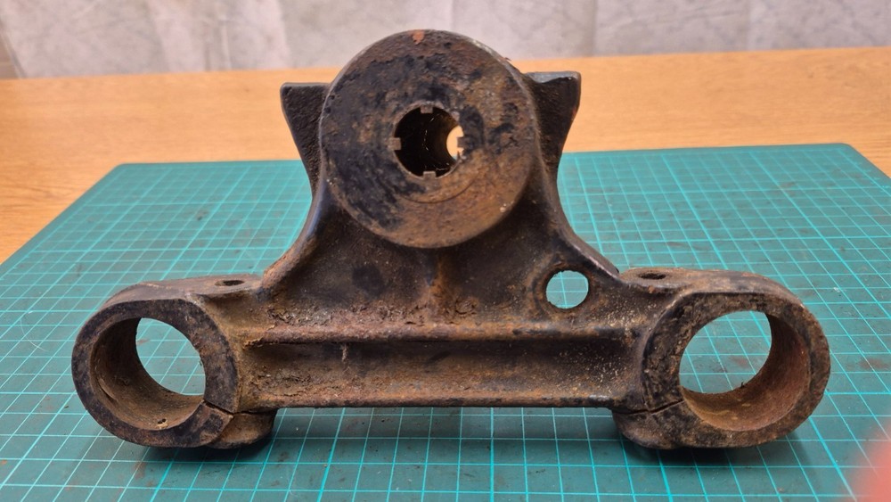 BSA Bottom Yoke - used