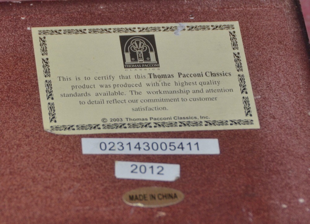Vintage Thomas Pacconi Classics Christmas Chess Checkers Set.