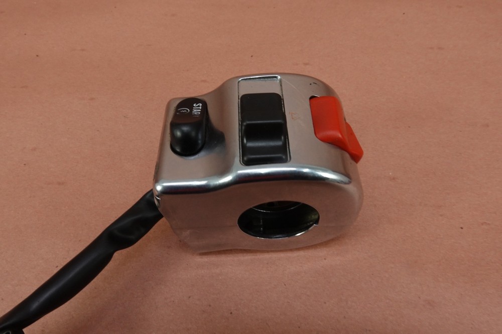 2005 05-07 VICTORY Hammer Right Handlebar Stop Start Kill Switch