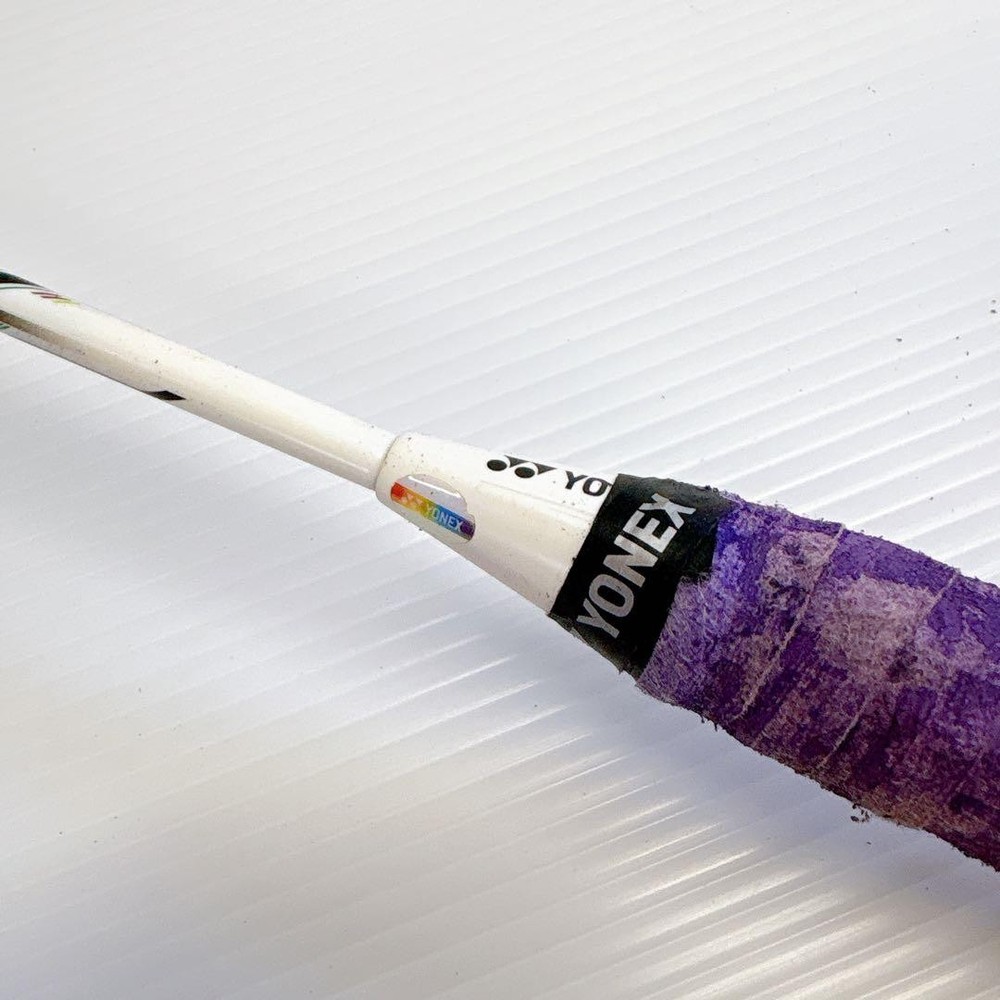 Discontinued Yonex VOLTRIC FORCE