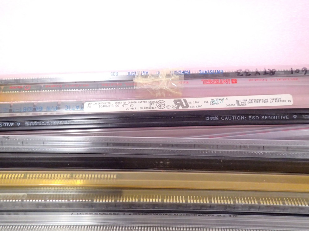 2.4 LBS ASSORTED INTEGRATED CIRCUITS / IC'S VARIOUS MANUFACTURERS