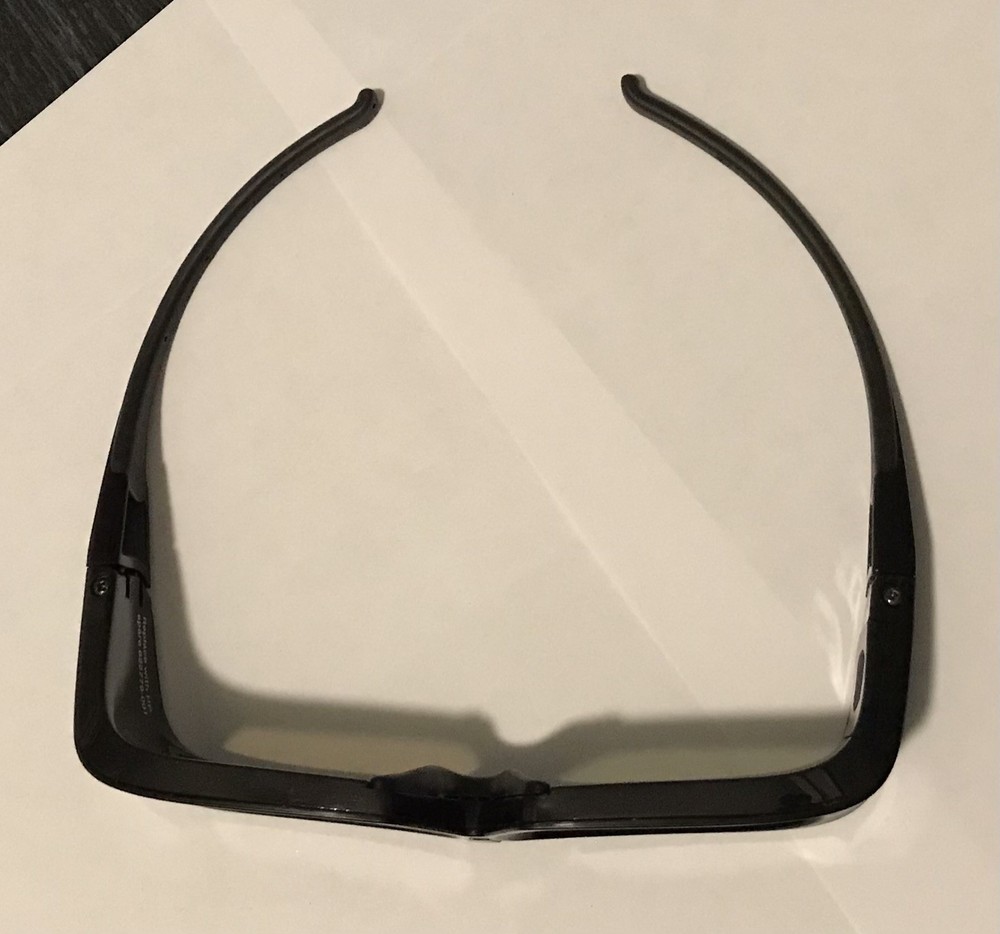 HP ENVY 17 3D active-shutter glasses by XPAND