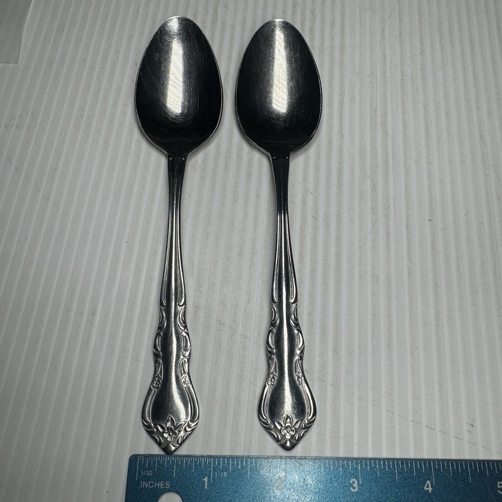 Wallace Silver Discretion  Place Oval Soup Spoon (choose quantity)