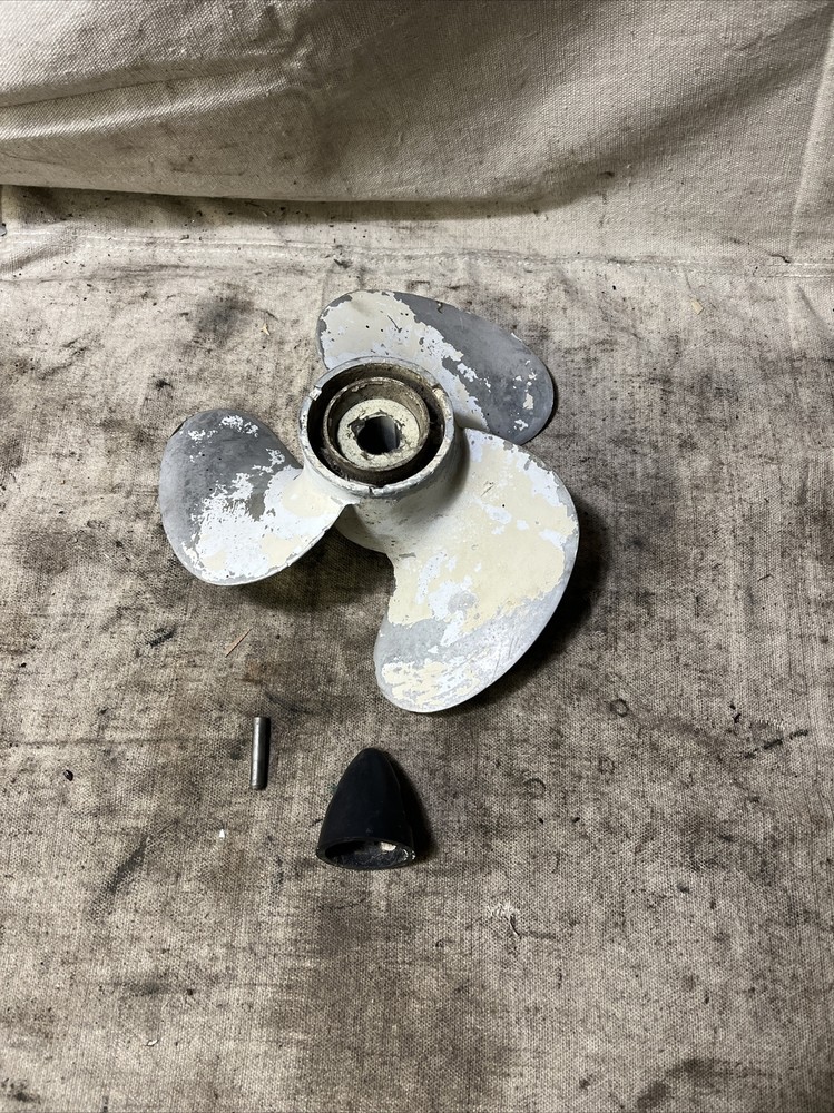Johnson 85HP prop 593437