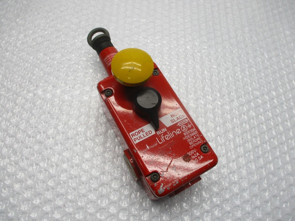 GUARD MASTER LRS-1-13021 SWITCH (AS PICTURED) NSNP
