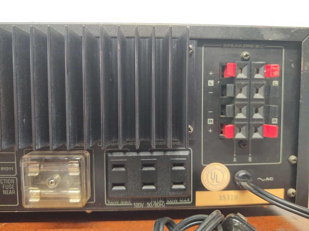 Fisher Integrated Amplifier Model CA-880 Studio Standard TESTED Works Great!