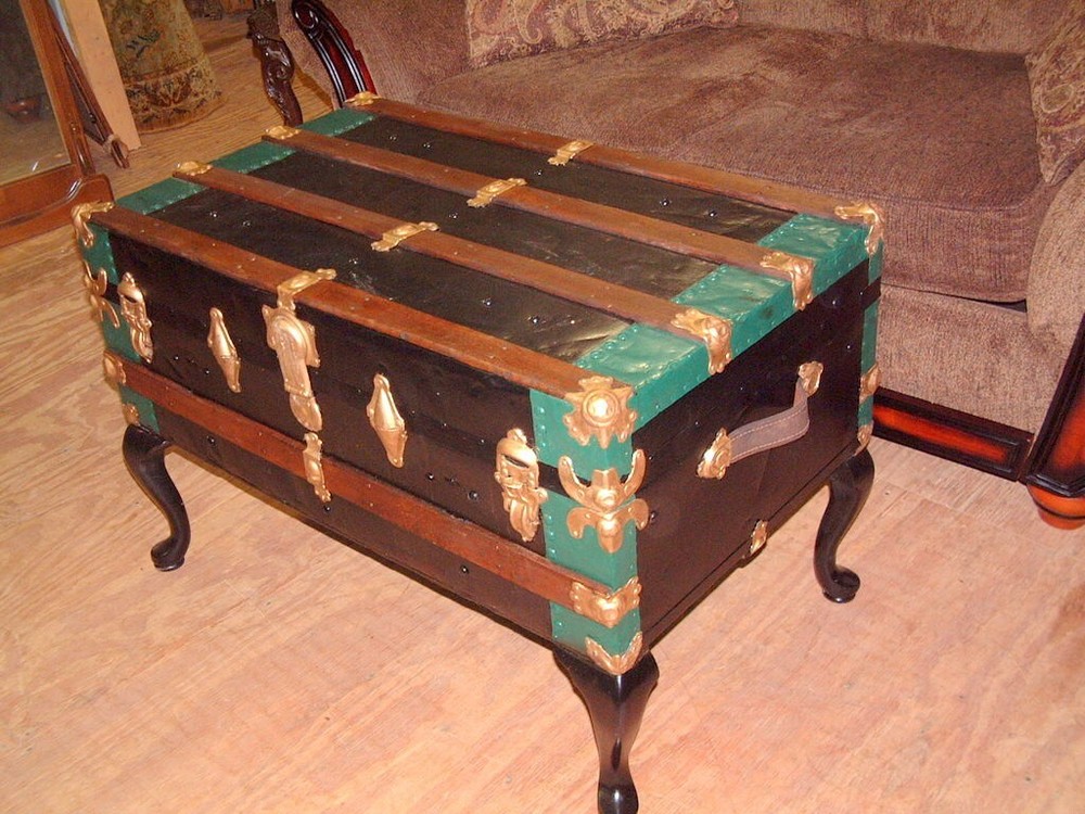 Vintage Trunk, Coffee Table, Storage Chest Chic Style