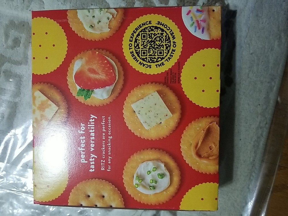 Ritz Garlic Butter Crackers 13.7 oz