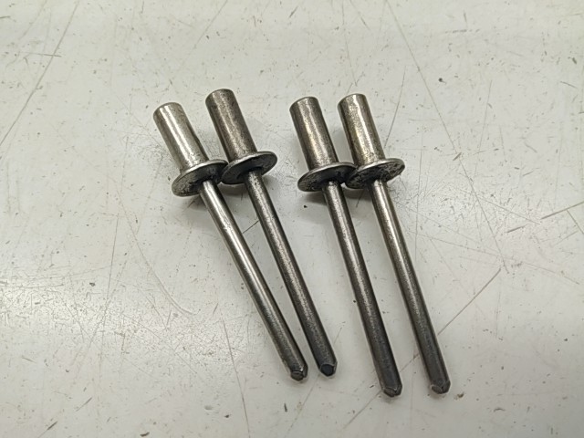 Rivet Qty 4 - 2000 POLARIS NOS
