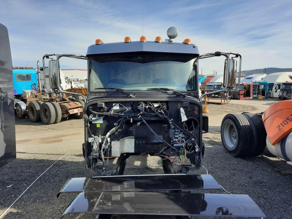 Replaces 2017 PETERBILT 365 CAB , WA