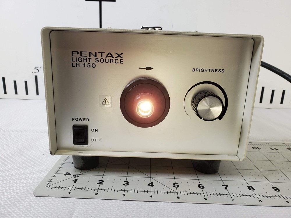 Pentax Lab Light Source LH-150