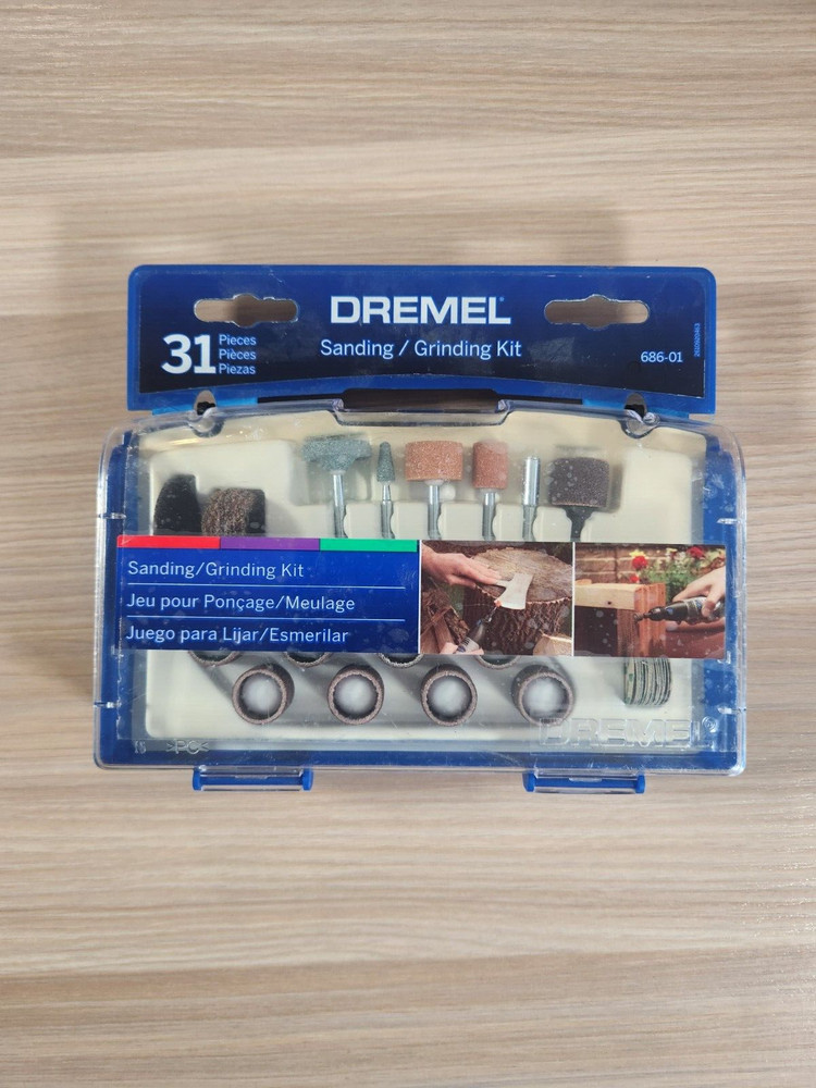 Dremel 686-01 Sanding / Grinding Set (31 pcs) New